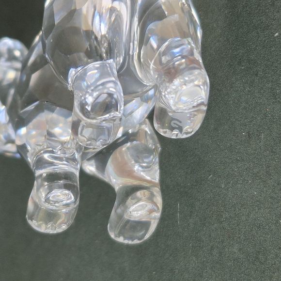 Swarovski Grizzlie Bear With Salmon In His Mouth RETIRED - Picture 4 of 6
